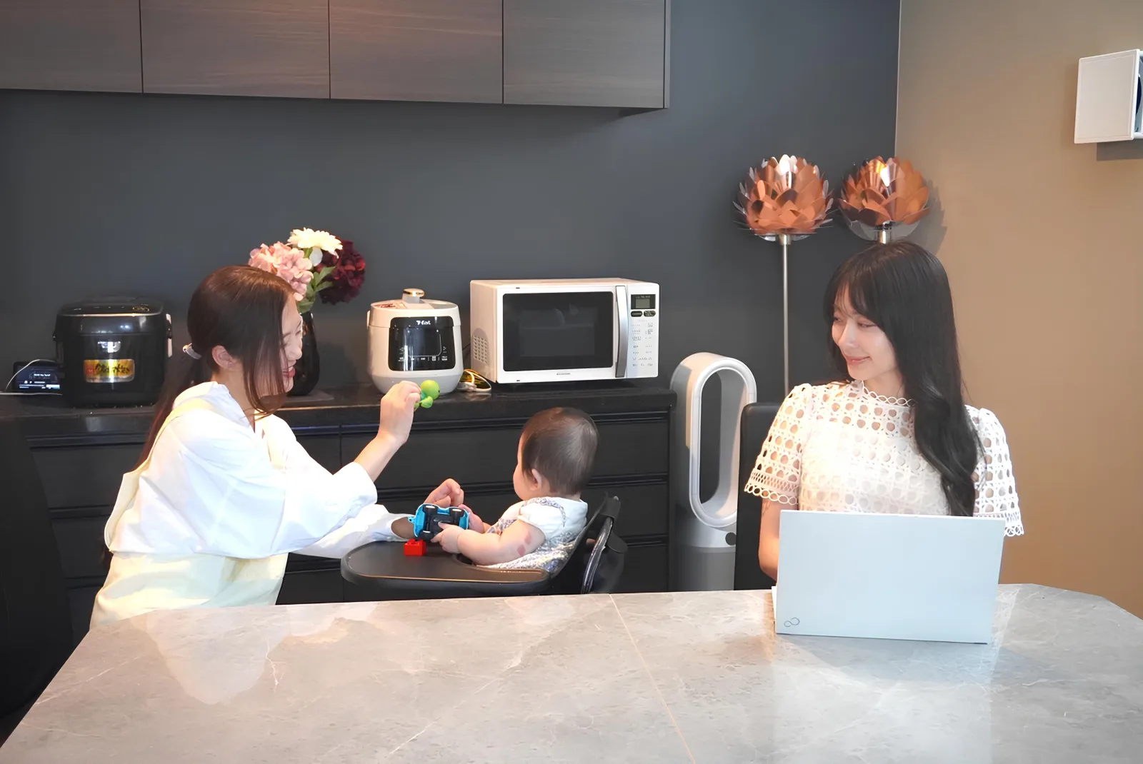 ■協業のポイント ― “子育て”と“キャリア”を橋渡しする新しい社会インフラへ